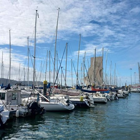Vintage Sailboat In Belem Hotell Lisboa Exteriör bild