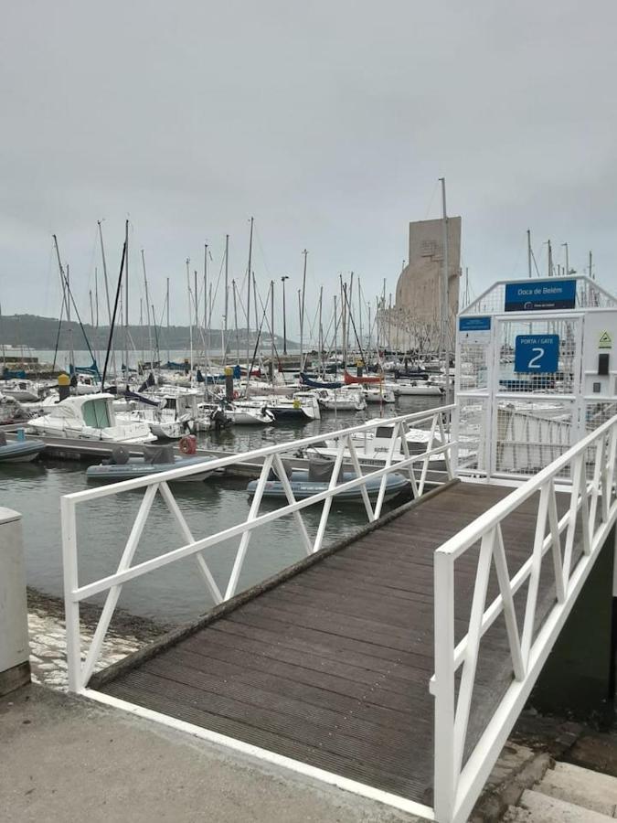 Vintage Sailboat In Belem Hotell Lisboa Exteriör bild